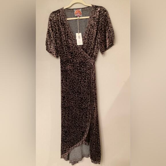 Johnny Was NWT Leopard Velvet Wrap Dress in Size Small. - Picture 3 of 11